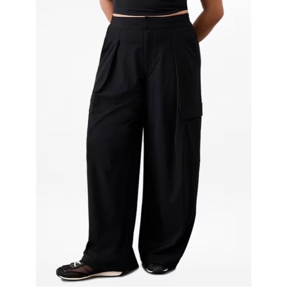 NWT Athleta Pinnacle High Rise Cargo Trouser | Black - Picture 9 of 12